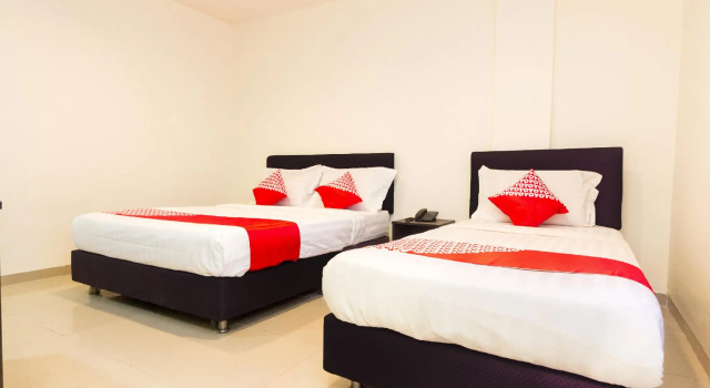 Люкс OYO 1635 New Star Hotel