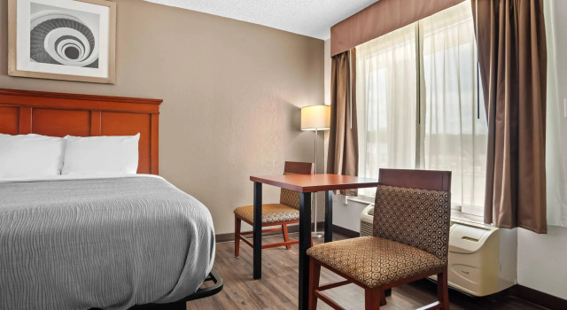 Четырёхместный номер Standard Quality Inn Louisville MS