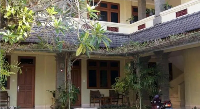 Puri Bunga Inn