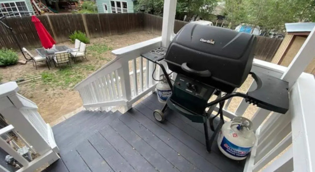 Коттедж North of Sodermann Park Centrally Located 2/1 Upstairs of House