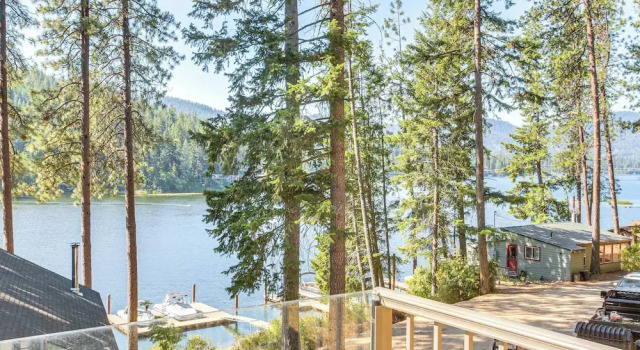 Lake Lover's Paradise: Waterfront Home in Hayden!, Foglalás Szálloda English point Egyesült Államok
