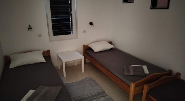 Apartments Var, Prenota Appartamento Hotel a Croatian Islands con parcheggio, Parcheggio