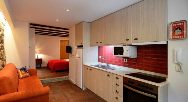 Студия Vitoria Apartments