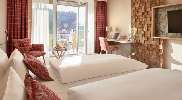 Двухместный номер Deluxe с балконом и с видом на парк Dorint Resort & Spa Bad Brückenau