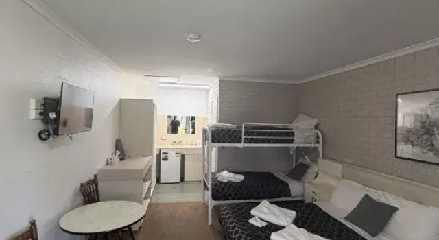 Семейный люкс CAPRICORN MOTOR inn