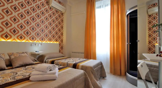 Трёхместный номер Standard Hostal Far Home Plaza Mayor