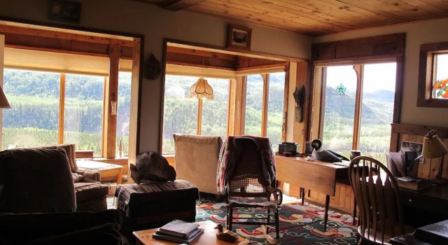 Stikine View Lodge, Varaa Hotelli Telegraph Creek Kanada