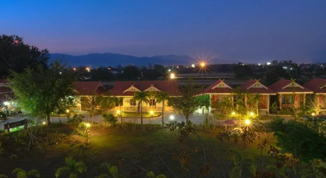 Трёхместный номер Standard с балконом и с красивым видом из окна Chiang Rai Khuakrae Resort