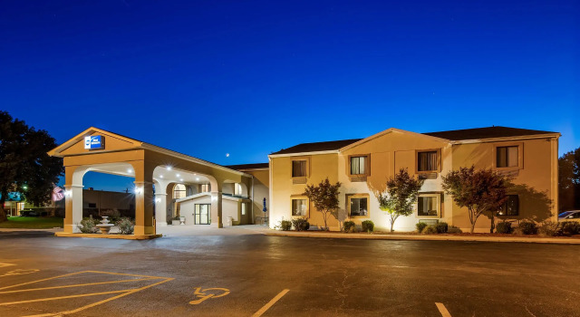 Hotel Lincoln Inn on Route 66 and near I-55, Buchen Sie Hotel Lincoln Illinois