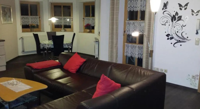 Ferienwohnung Spitzner, Varaa Huoneisto Hotellit Baijeri pysäköinnillä, Pysäköinti