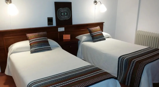Двухместный номер Standard с балконом Hospedería Hotel Don Quijote