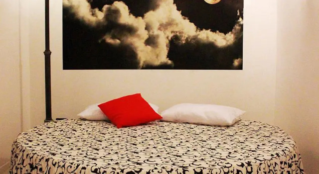 Awakening, Prenota Hotel Via Veneto 