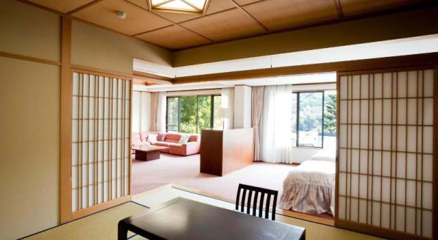 Shiki Resort Shion Atami, Boek Resort Hotels in Tokai met parkeren, Parkeren