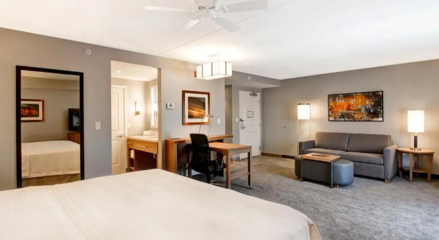 Одноместный люкс с 2 комнатами Homewood Suites By Hilton Ottawa Kanata