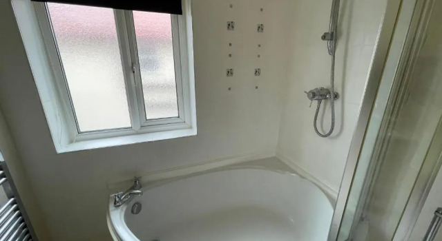 Апартаменты 1st floor 2 bedroom apartment with park views and garden.