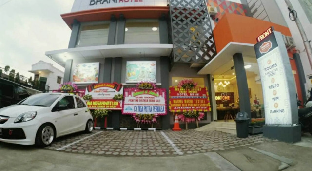Front One Boutique Brani Solo