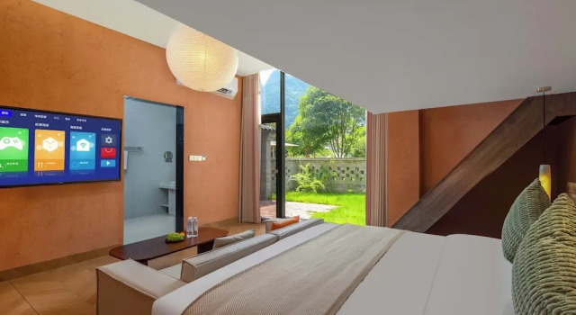 Люкс Riverside Bamboo Frest Hotel