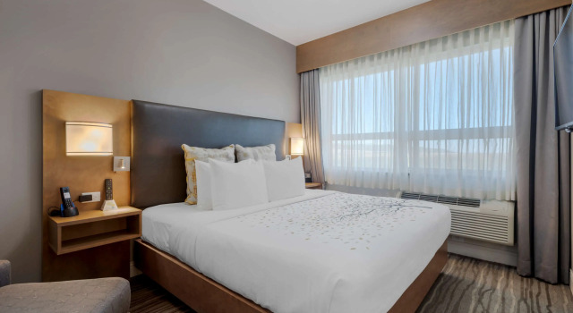 Двухместный люкс Best Western Plus Sawridge Suites
