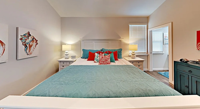 The Savvy Pelican 4 Bedrooms 3 Bathrooms Condo