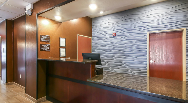 Cobblestone Inn & Suites - Menomonie/UW-Stout, Reserva ahora Hotel Menomonie Wisconsin