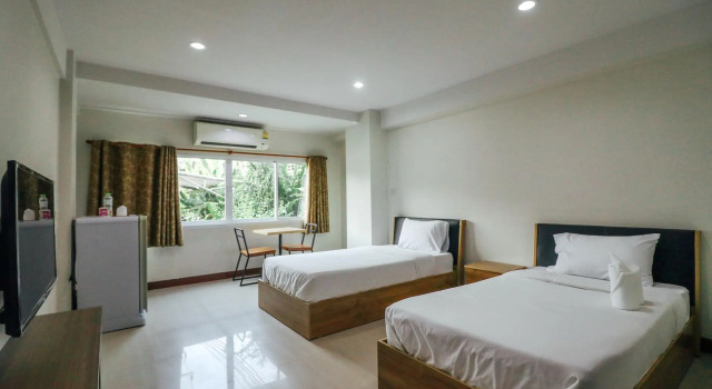 DD Place, Rezervovat Hotel Suphan Buri Central Thailand