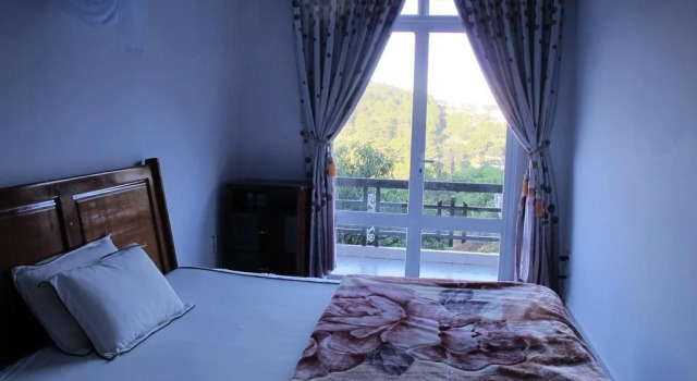 Dalat Jungle View Homestay, Забронировать Отель Отели Далата с парковкой, рядом с Thien Vuong Pagoda, Парковка
