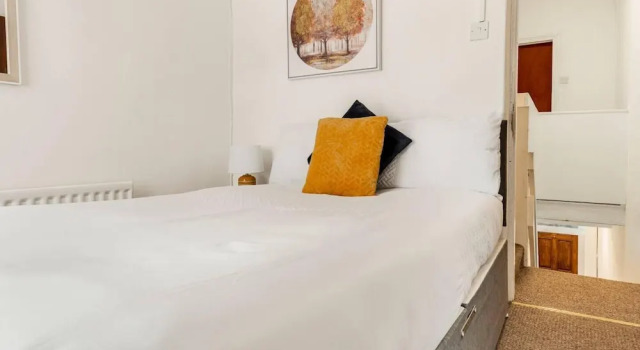 Immaculate 4-bed House Near Anfield and Goodison