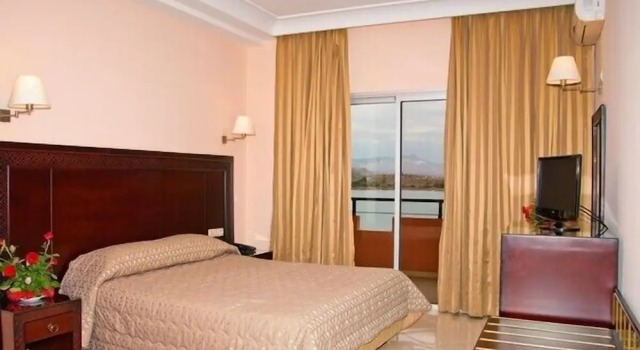 Двухместный номер Standard с балконом Hotel Chems du Lac
