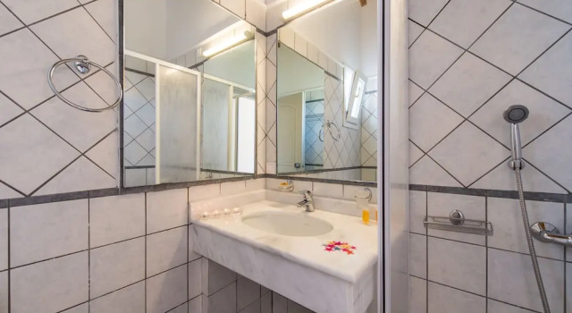 Четырёхместный номер Standard с балконом Al Mare Hotel