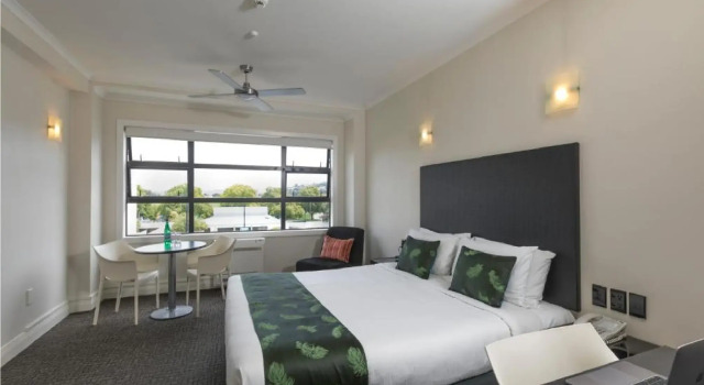 Студия Quest Napier Serviced Apartments