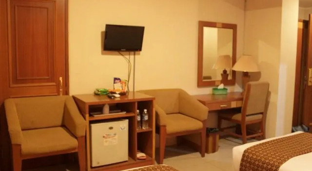 Полулюкс Jelita Hotel