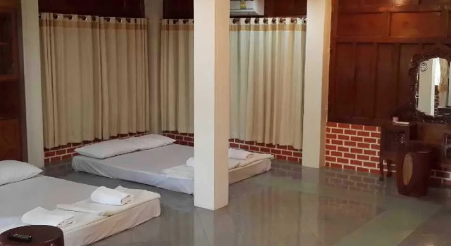Baandin Rimnum Resort, Varaa Lomakeskus SPA-hotellit kohteessa Central Thailand, SPA