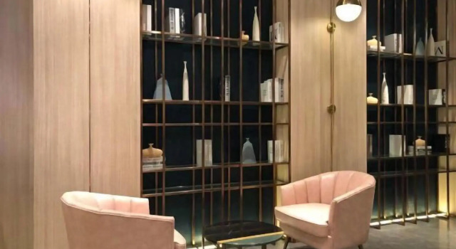 Orange Hotel Select Qingdao Wusi Square, Prenota Hotel Hotel a Shandong con parcheggio, Parcheggio