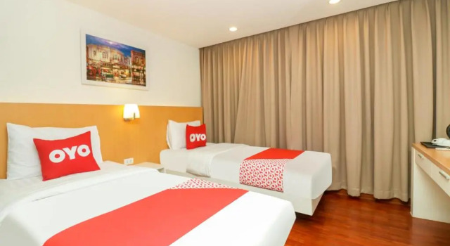 Двухместный номер Deluxe OYO 225 Premier Place Hotel