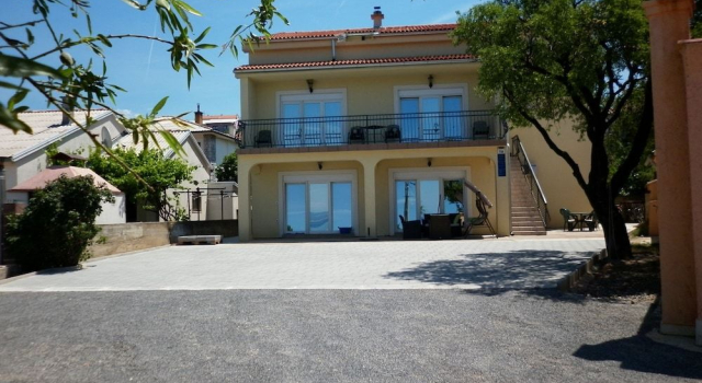 Apartments Prpic Senj, Book Lejlighed Hoteller i Senj med parkering, Parkering