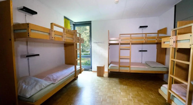 Шестиместный номер Standard Luzern Youth Hostel
