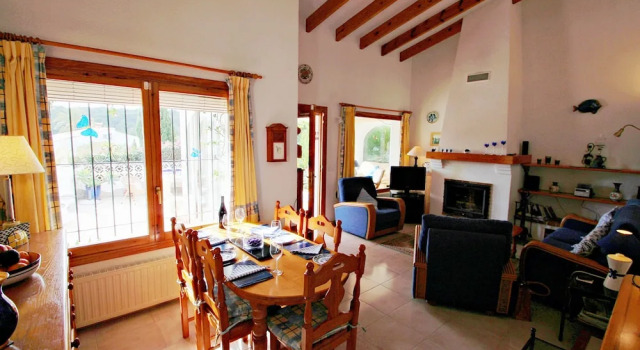 Dina - Mediterranean Bungalow in Moraira