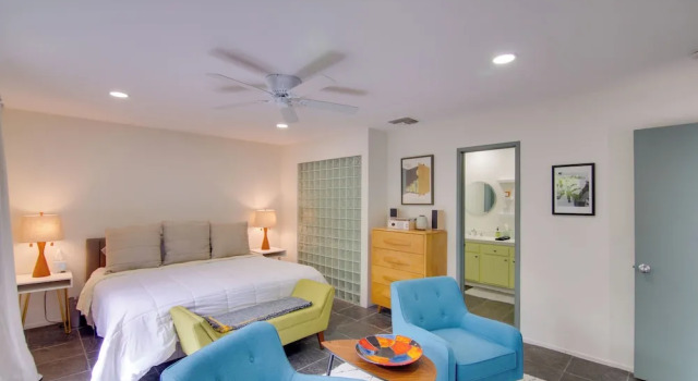 Коттедж с 4 комнатами Covered Patio, Pool & Games: Home in Palm Springs
