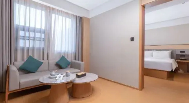 Люкс Deluxe JI Hotel (Gaoyou Municipal Government)