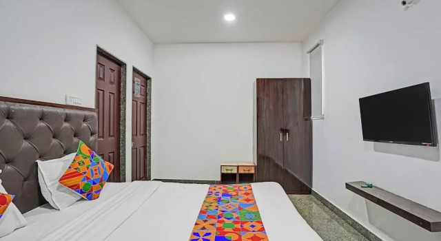 Номер Luxury FabHotel V9 - 800m From Calangute Beach