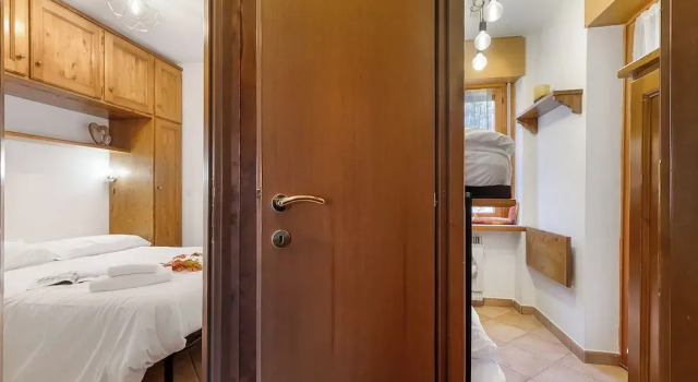 Апартаменты Wolf & Deer Apartment Ski-in Ski-out 250m
