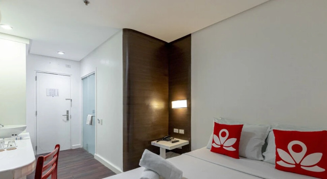 Embarcadero Hotel by ZEN Rooms