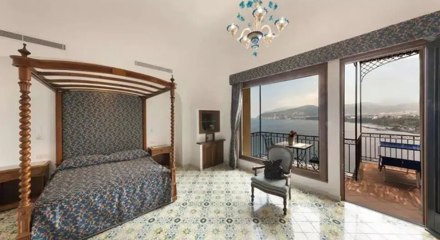 Полулюкс Hotel La Tonnarella