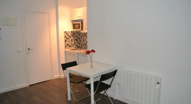Студия Standard Room Gran Vía Apartments