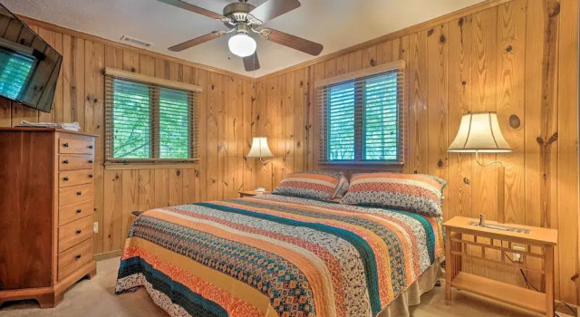 Serene Sky Valley Family Chalet w/ Fireplace, Buchen Sie Chalet Sky Valley Georgia