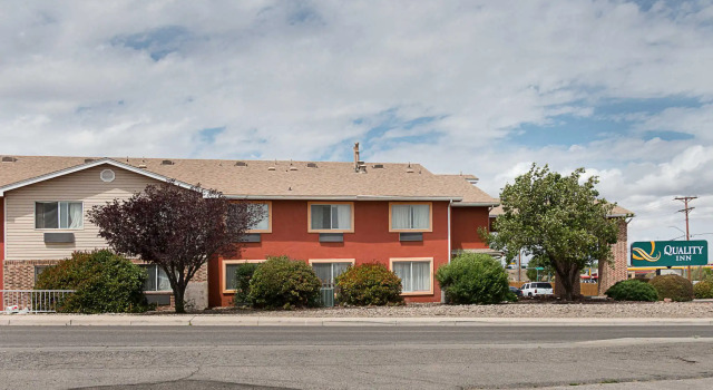 Кровать в общем номере Quality Inn Los Lunas - Albuquerque South