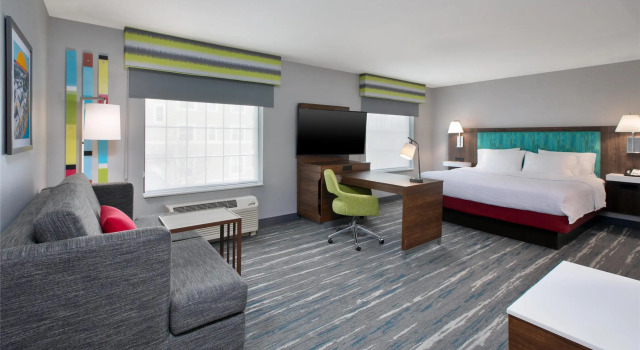 Двухместный люкс Hampton Inn and Suites St. Cloud