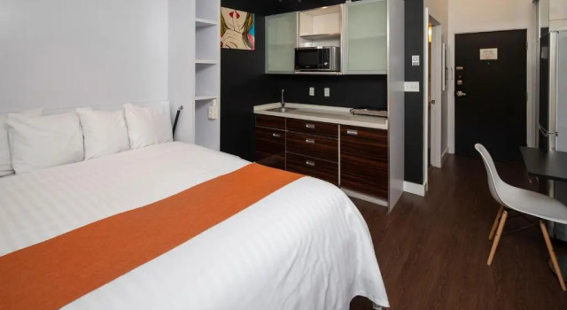 Студия с балконом Micro Boutique Living Antigonish