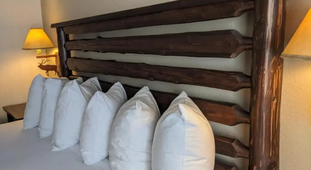 Run of House Clubhouse Inn