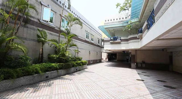 Royal Group Motel Tainan Branch